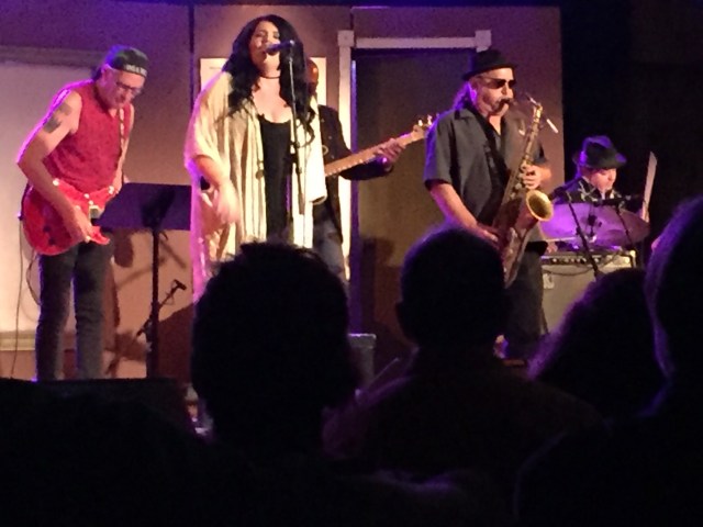 20170501_033629475_iOS