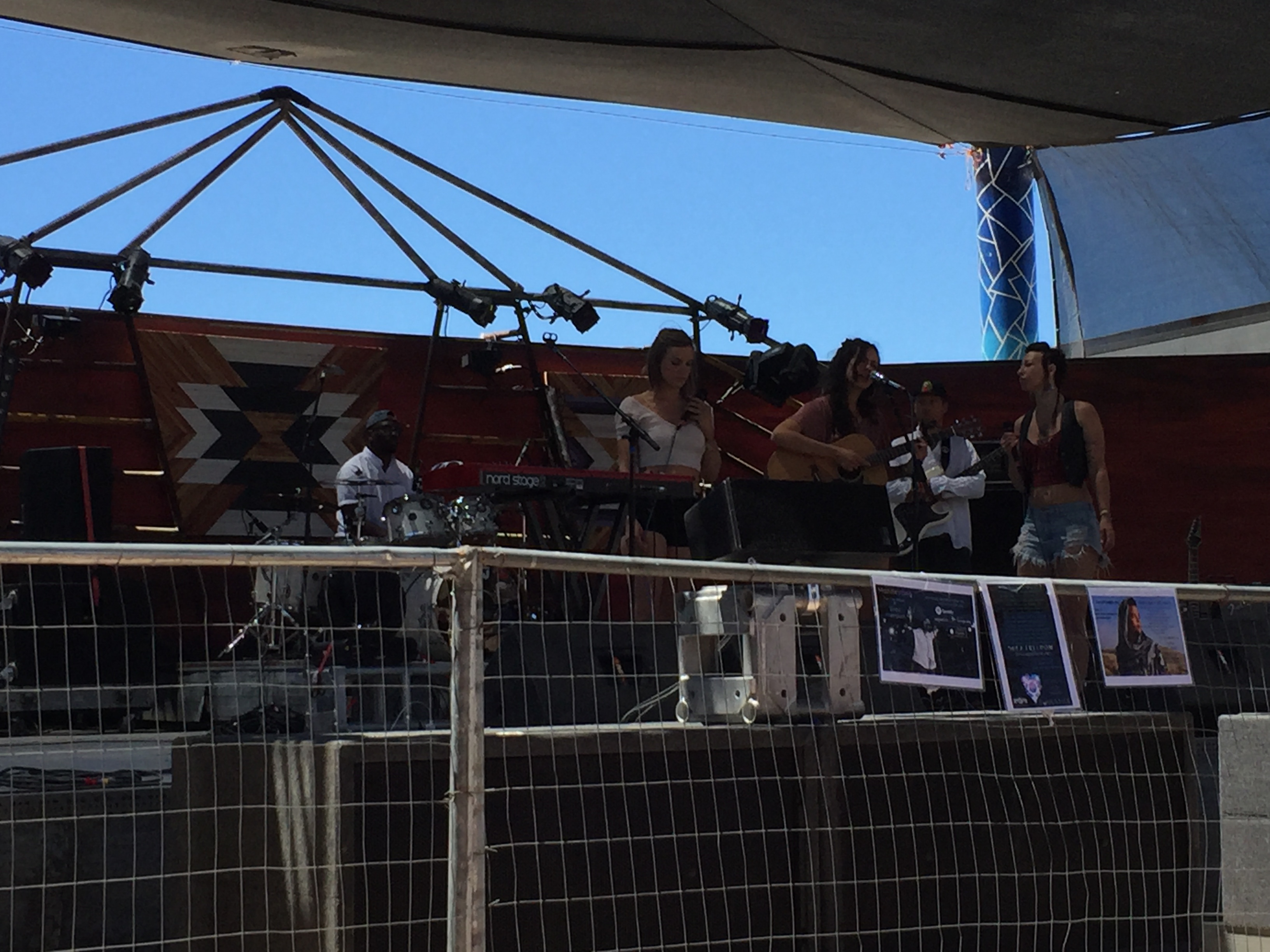 20170520_183729699_iOS