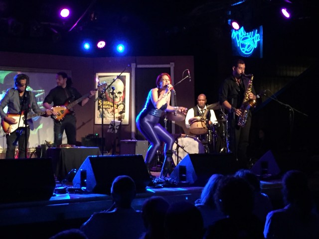 20170619_043006629_iOS