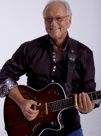 JesseColinYoungNow.preview-small[1]